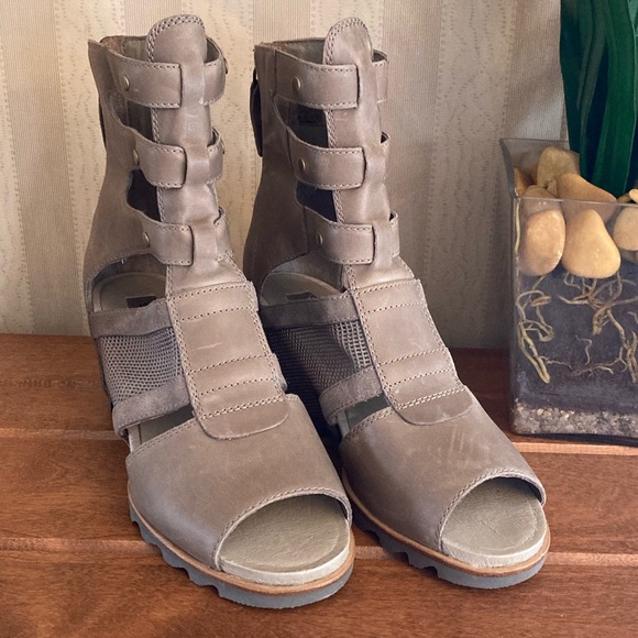 Sorel Taupe “Joanie” Gladiator Sandal - Picture 3 of 11